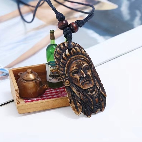 Retro Style Native American Head‎ Portrait Men's Necklace Faux Fashion Jewelry - Picture 4 of 6
